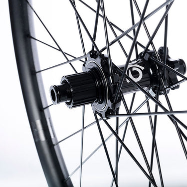 Industry Nine Hydra 2 Enduro Wheel Rear 29'' / 622 Holes: 32 12mm TA 157mm Disc IS 6-bolt SRAM XD
