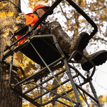 Rivers Edge Treestands  Retreat™ LS Ladder Stand - Gio's Outdoors